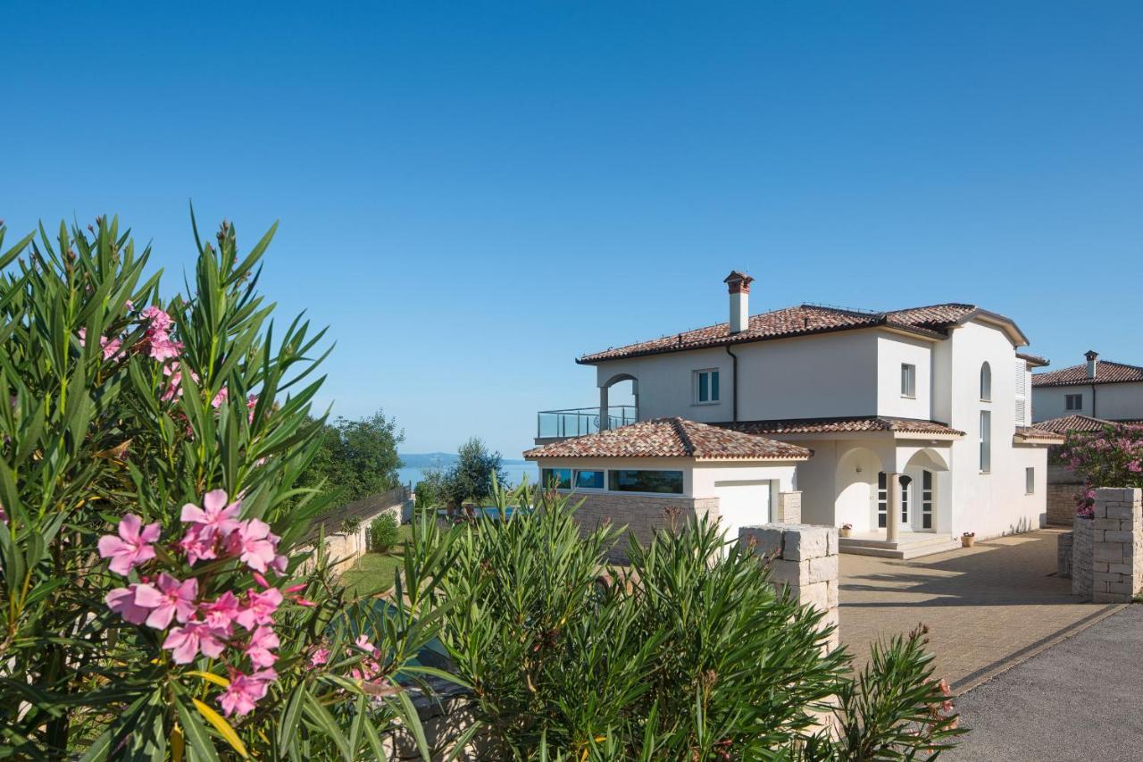 Luxury Panorama Vila With Amazing Seaview In Gondolici 7 Km From Rabac Labin  Extérieur photo